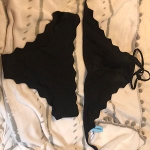 Cheeky mid rise ruffle two piece